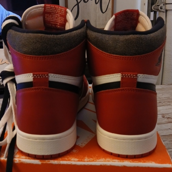 Nike Air Jordan High Size 12 Chicago Lost And Found - Picture 13 of 16